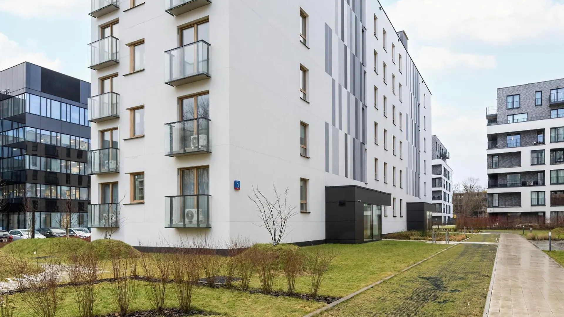 Mokotow Stylish Apartment With Parking & Balcony By Renters Prestige Warszawa